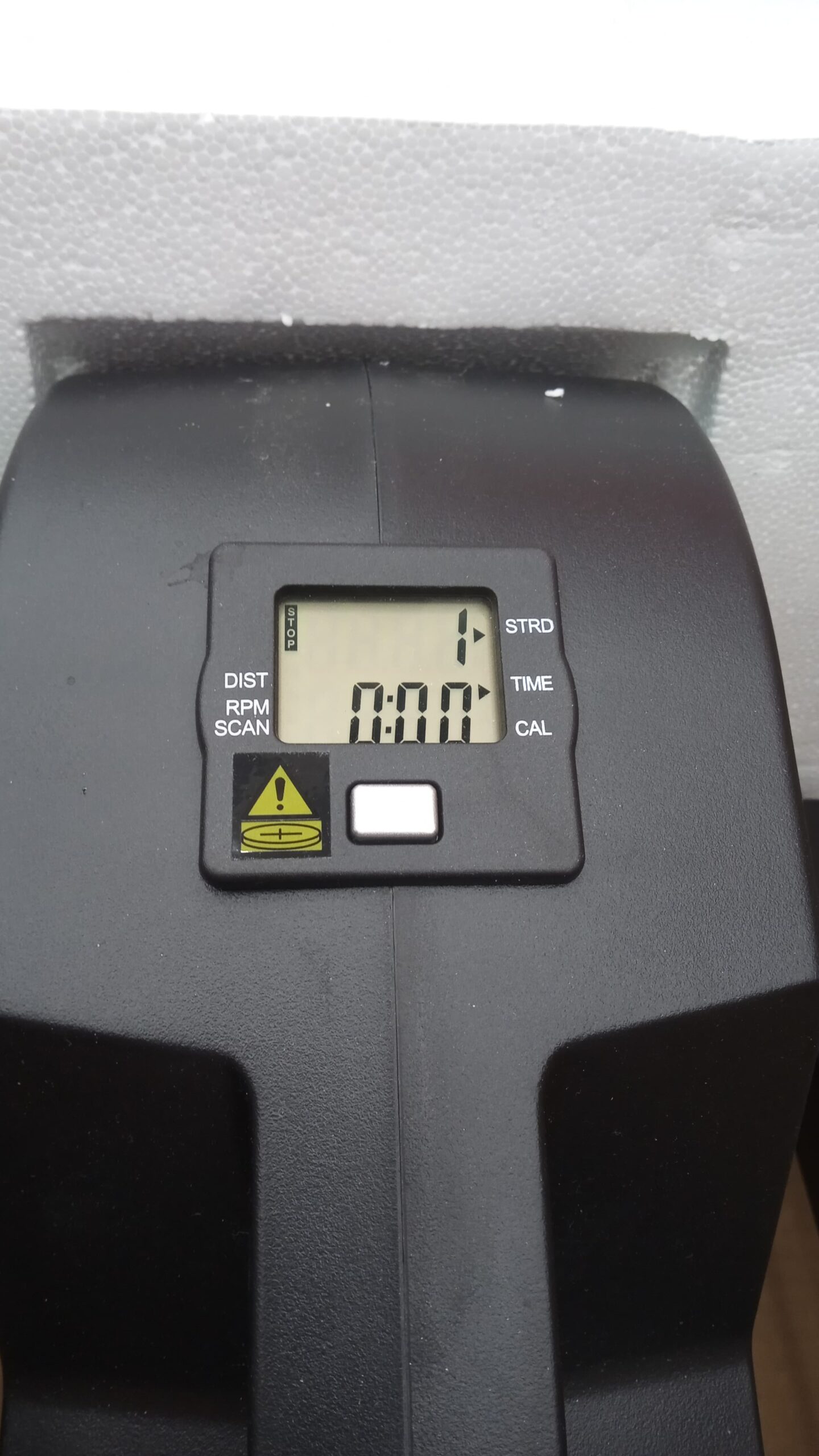 Cubii Jr: Elíptica de computadora con monitor integrado, fácil montaje, silencioso y compacto, resistencia ajustable - Image 6