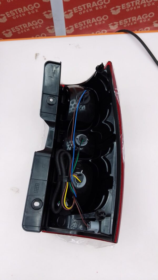 Luz trasera compatible con Chevy Tahoe Suburban 1500 2500 2007-2014, luces traseras, luces de giro, luz de freno, luz de marcha atrás.(Left). - Image 3