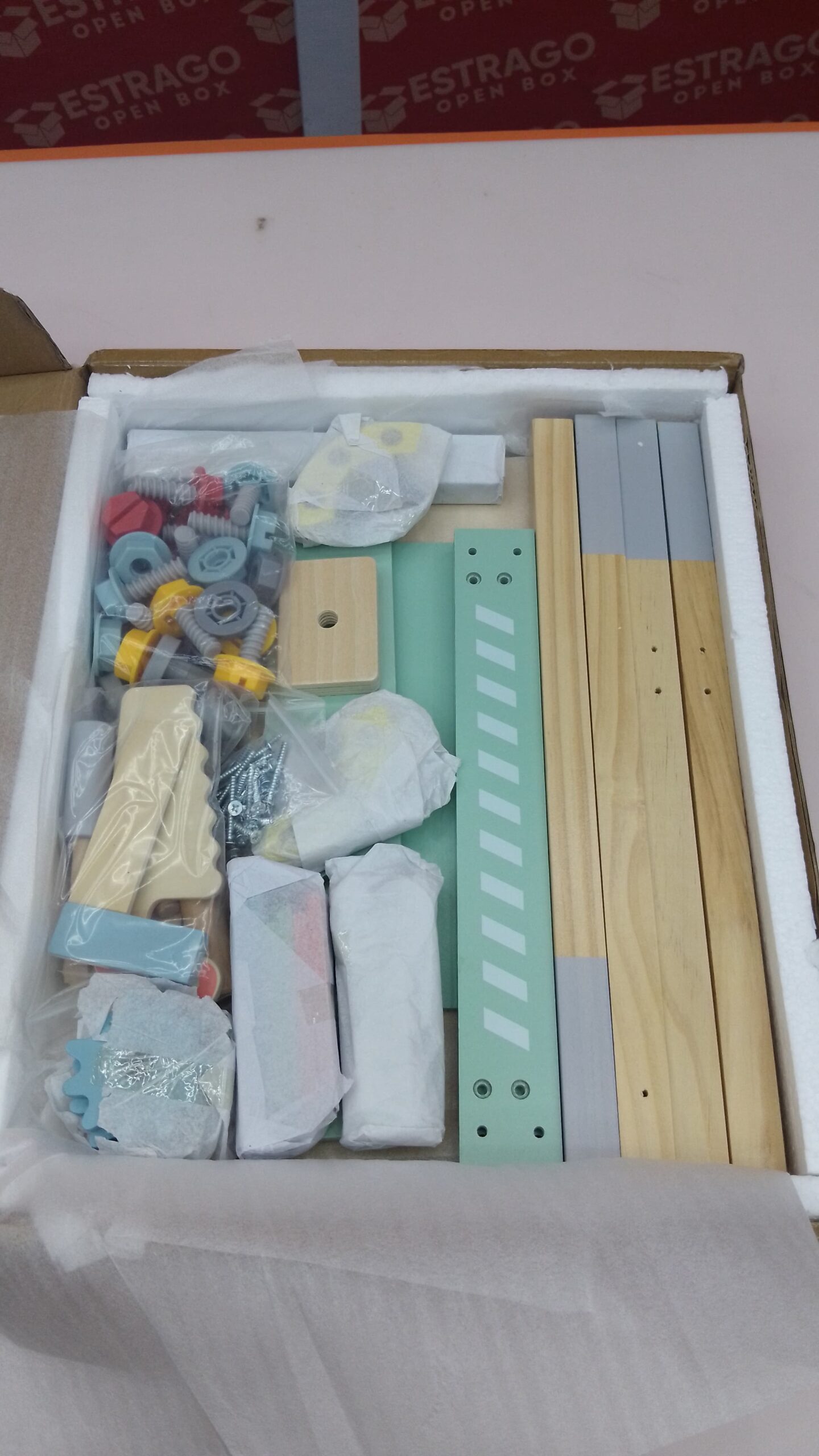 ROBOTIME Juego de banco de herramientas para niños, juguetes de construcción de banco de trabajo de madera grande, taller con juguetes para niños (41 piezas) para niños y niñas de 3, 4, 5, 6, 7 años - Image 2