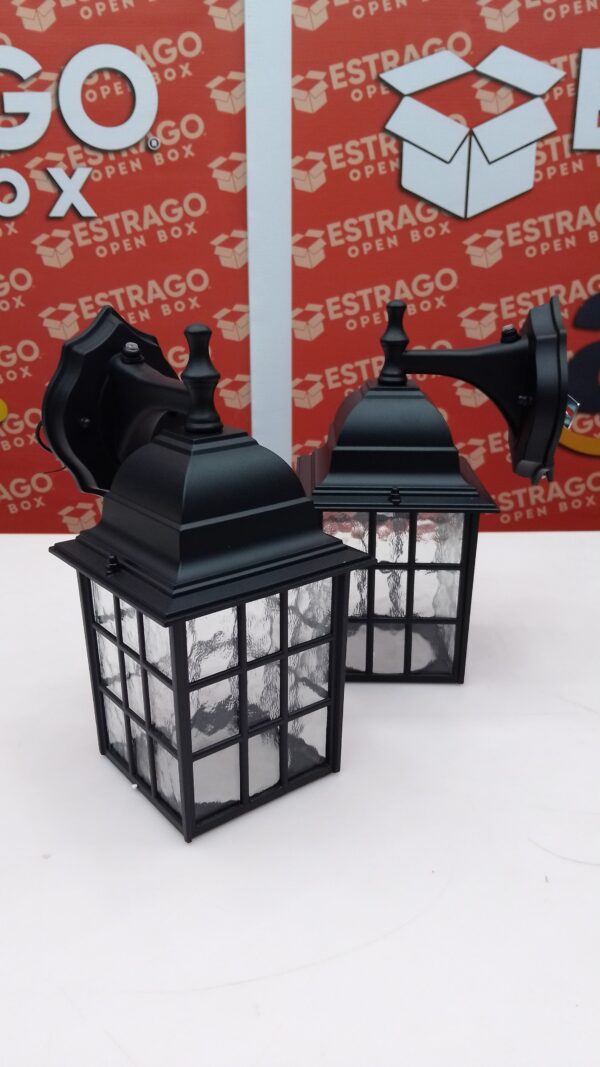 Brightever - Paquete de 2 linternas de pared para exteriores con sensor de fotocélula negra, impermeable, vidrio de cascada para porche y cochera. - Image 3