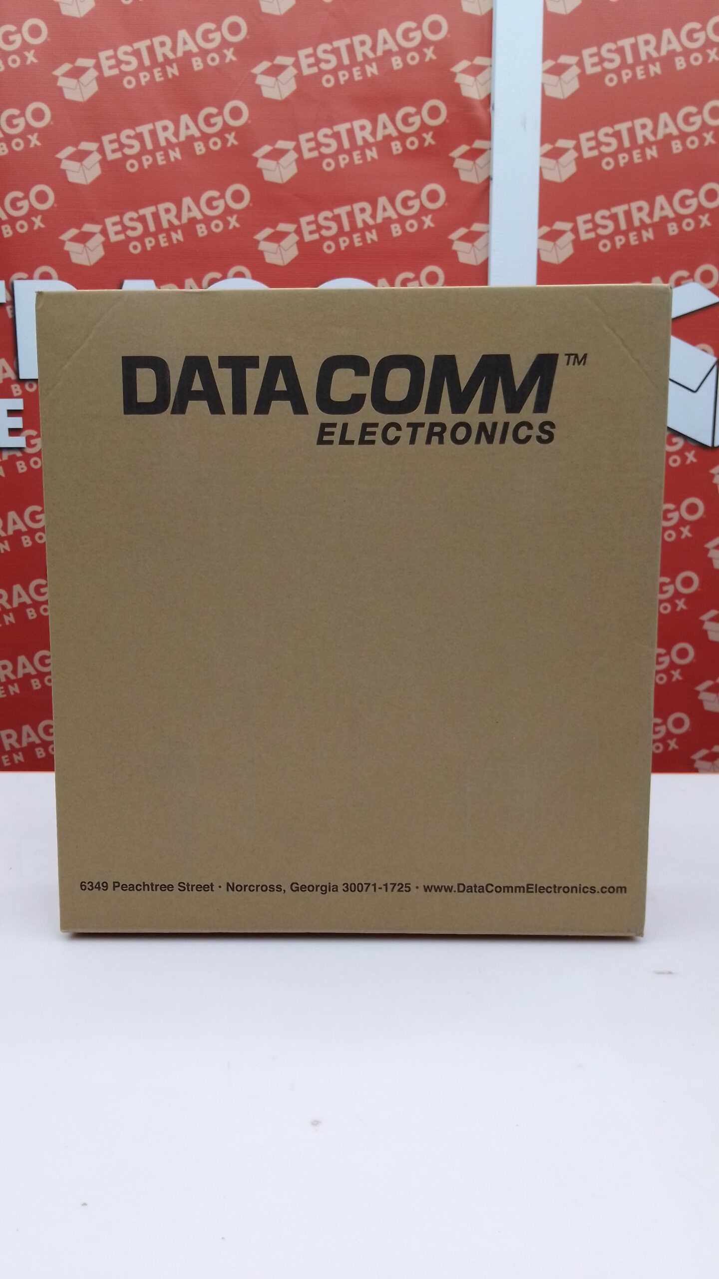 DATA COMM. Electronics 45-8031-1C - Toma de Corriente empotrada - Receptáculo Comercial dúplex Integrado de 20 A, Montaje en Pared de TV, gestión de Cables y Cables aerodinámicos, hogar y Oficina. - Image 3