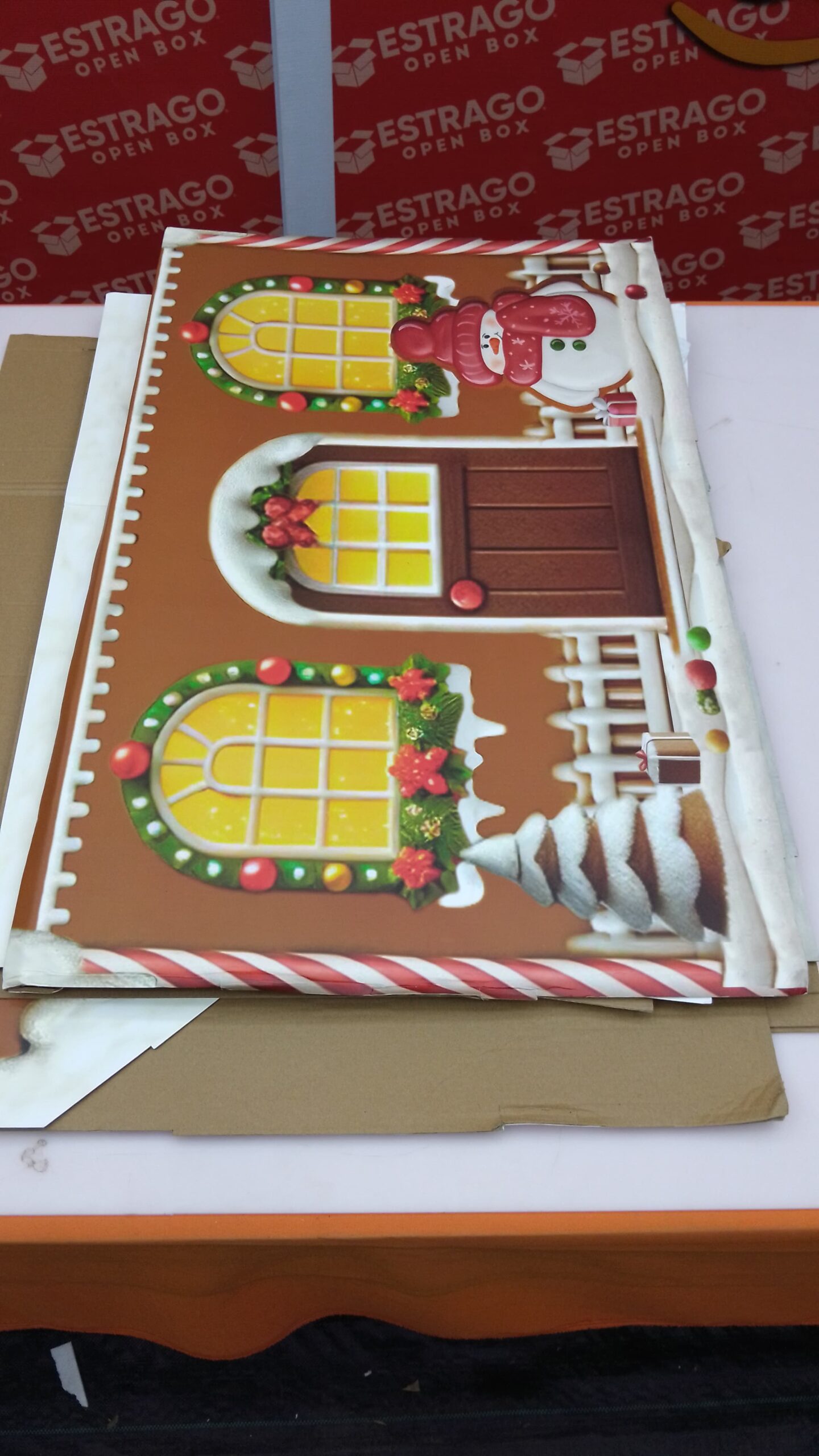 Bankers Box at Play Color in Gingerbread Playhouse, cartón Playhouse y Actividades artesanales de tamaño Natural para niños y familias. - Image 5